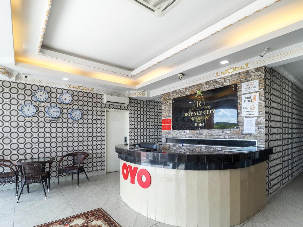Oyo89665皇家城市酒店 雪邦 外观 照片
